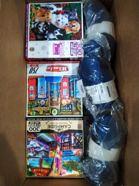 General Merchandise - MasterPieces Jigsaw Puzzles, 2 in1 Travel Pillow with Sleep Masks - MSRP $482