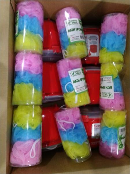 General Merch - Smart Value Bath Sponge, Rubbermaid LunchBlox, Vitamasques Hydrate Mask - MSRP $1,221