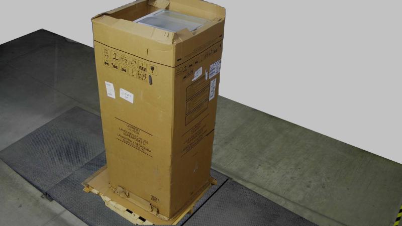 Appliances - Electrolux FLCE752CAW Electric Washer/Dryer Laundry Center - MSRP $1,395