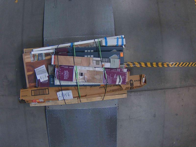 Pallet of Assorted Flooring and Rugs- Est Retail $443