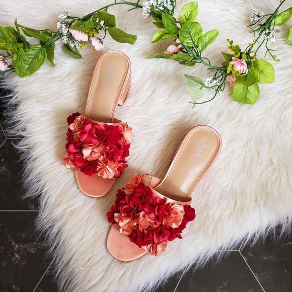 Brand New Designer Women's Mules from Charles By Charles David $2800
