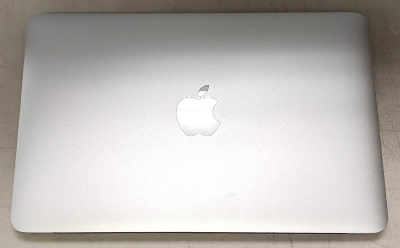 Apple MacBook Air, & MacBook Pro, 8 Units, Refurb, MSRP $8,200