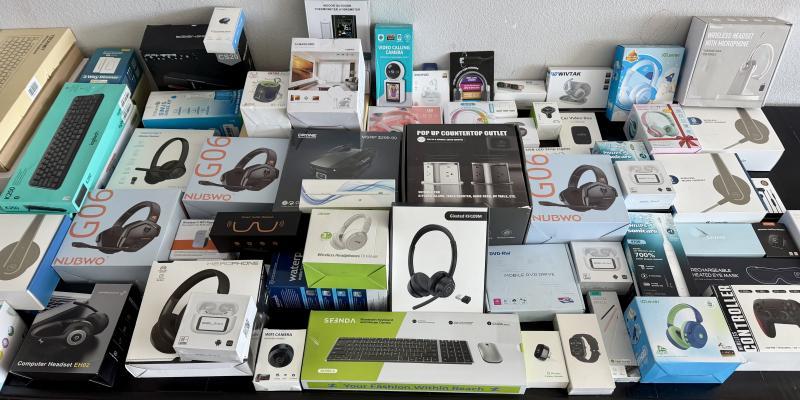 Mixed Electronics lot MSRP $5,000+