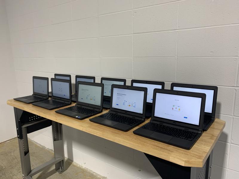 (10) Dell 3100 Chromebook Touchscreen Laptops (2 in 1) Ready to use