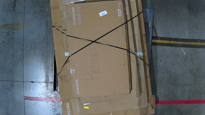 Salvage - Samsung Smart TVs, 50"-98" - MSRP $3,204