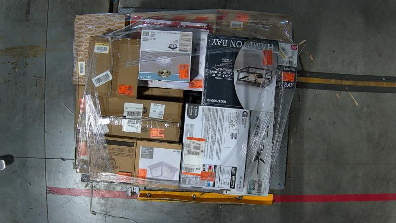 Lighting & Electrical - Thesis, Rennnsan, Feit Electric, Oaks Aura, Artika, YUHAO, LNC, Uolfin - Est Retail $5,033