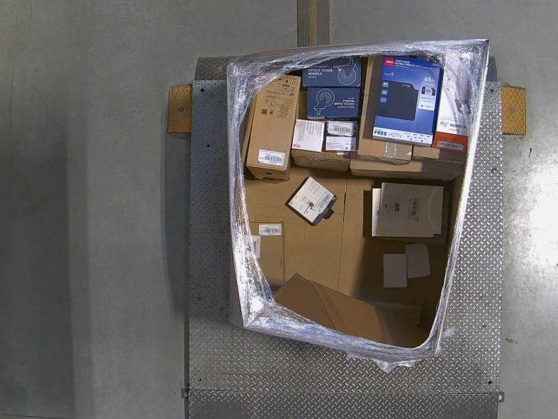 General Merchandise - Lenovo ThinkBook Laptop, InUSA Luggage Set, Black & Decker Pedestal Fan - MSRP $5,038