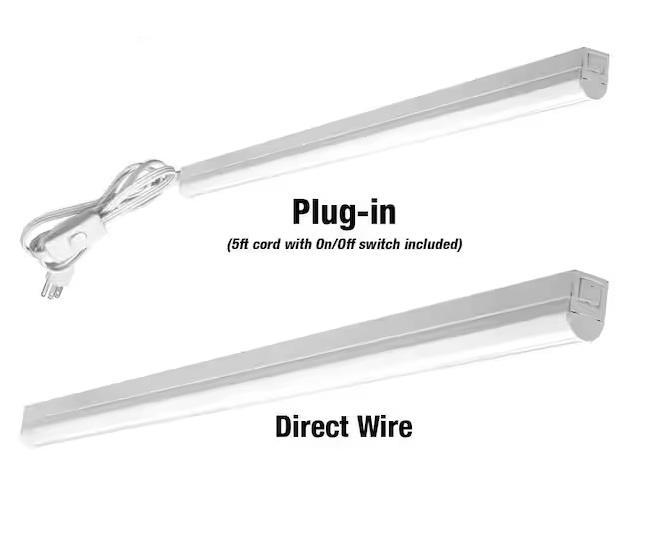 Pallet of Commercial Electric 4ft & 2ft Garage LED Linkable Strip Lights - Est Retail $2,170