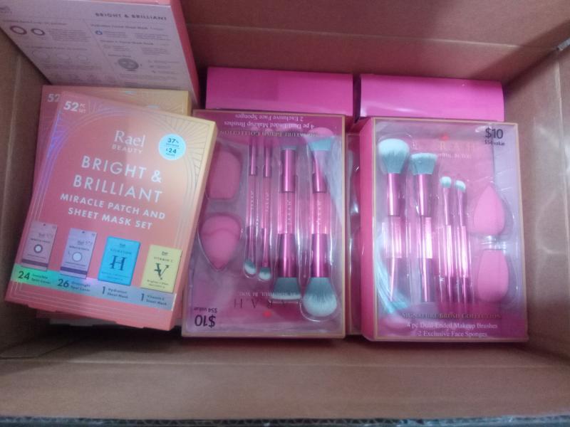 Health & Beauty - VICHY VITAMIN C, Native Deodorant, FLEX Reusable Menstrual Disc - MSRP $4,117