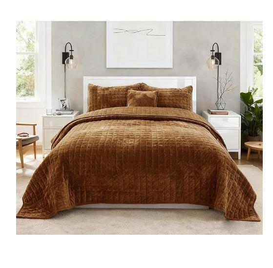 COCOPLOCEUS King Quilt Set, palassio Beige Cotton Quilt California Cal King Bedding, Bedsure Fuzzy Blanket -MSRP $1,371