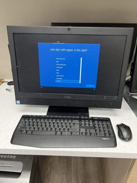 Dell 5250 23.8" All-in-One (AIO) Computer + Accessories