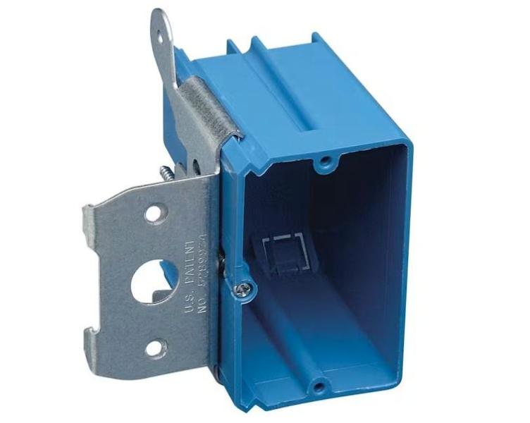 Lighting & Electrical - Carlon, Commercial Electric - Est Retail $2,428- 1plt
