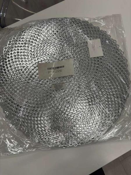 Assorted Vinyl & Woven Round Placemats MSRP $ 31,226