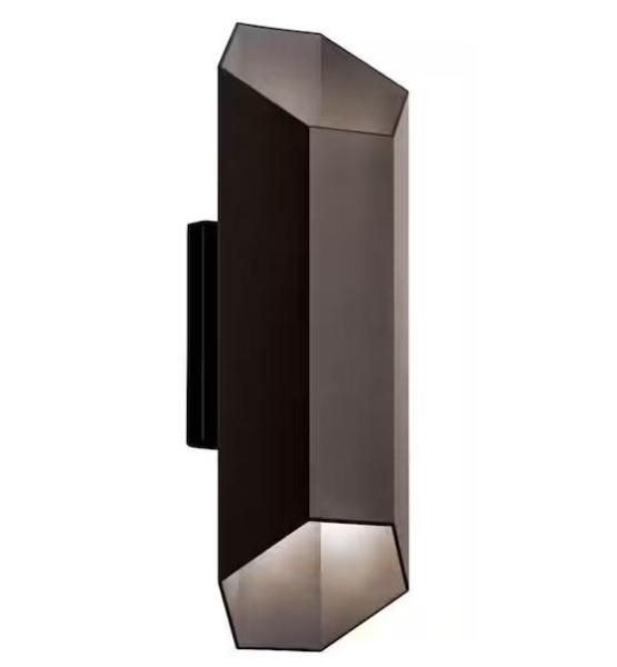 Lighting & Electrical - Kichler, Lucci Air, Google, Wyze, LIFX, Arlo, Blink, Progress Lighting - Est Retail $14,907
