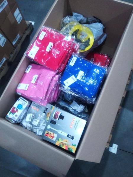 General Merchandise - Unisex Medical Scrub Set, MAGNA-TILES, Atm Low Profile Fuse - MSRP $3,041