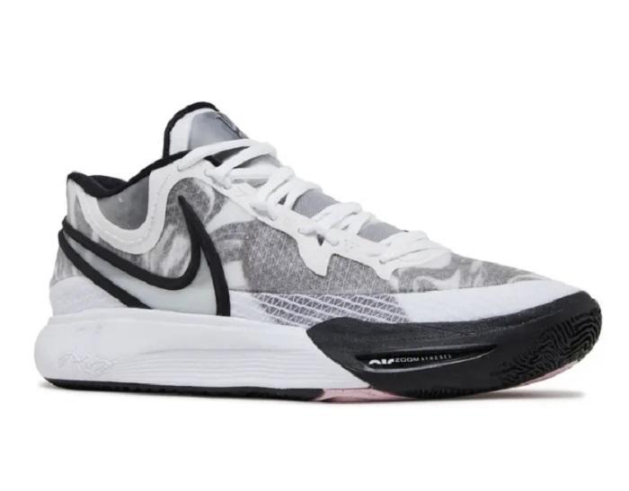 (20) Nike Tenis/Sneakers & Apparel MSRP $ 3,758.00