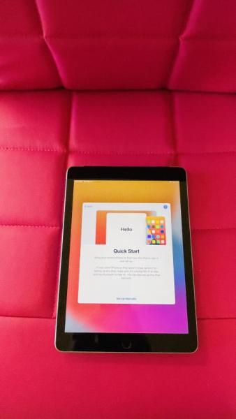 Apple iPad Air 2 128GB, 85 units, MSRP: $59,615