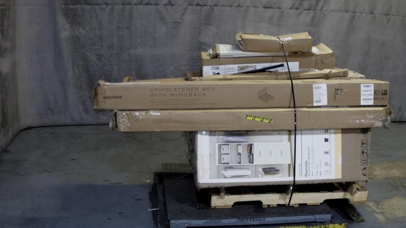 Pallet of Furniture