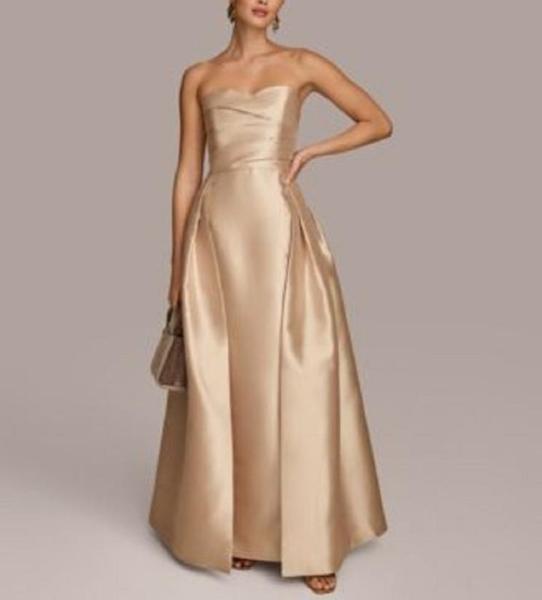 (35) Night & Evening Dresses By Named Brands MSRP $ 5,215.00