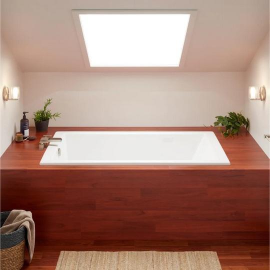 Signature Hardware SHSKW6036WH Whirlpool Bathtub - MSRP $2,249