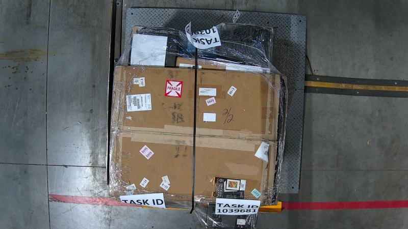 Monitors - Dell, LG, 32"-49" - MSRP $4,762