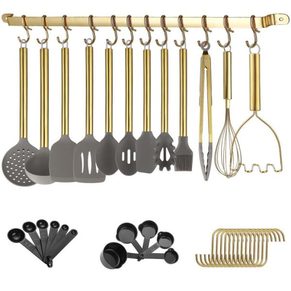 Amazon Clearance - Kitchen - Kyraton Gold Kitchen Utensils Set, Pampered Chef Garlic Press, QPGJPD Capybara Paper Plates - MSRP $5,692