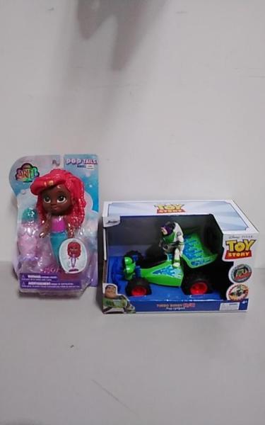 Toys - Art Skills Painting Kit, Jada Buzz Buggy, Disney Pixar Toy Story Car - MSRP $4,369