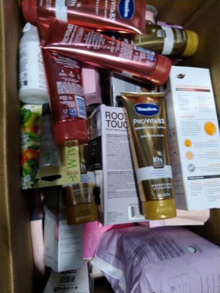 Health & Beauty - O'Keeffe's Working Hands Cream Set, Aveeno Sensitive Skin Essentials Gift Set- MSRP $22,769