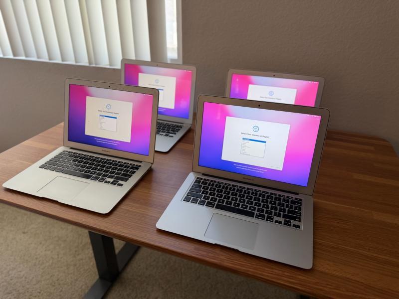 (4) Apple MacBook Air Laptop Bundle. Ready to use