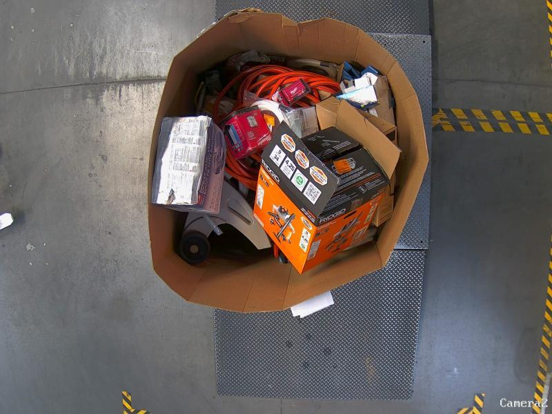 Pallet of Assorted General Merchandise - Est Retail $1,000
