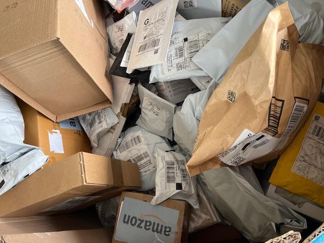 Assorted Lost Mail, Undelivered Post, Wholesale Packages Merchandise Returns