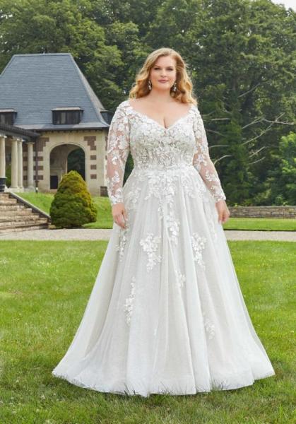 6 Plus size wedding dresses $11,135