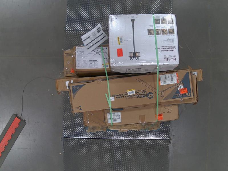 Lighting & Electrical - Kichler, GE, HDC, Progress Lighting, SATCO, Commercial Electric - Est Retail $1,730