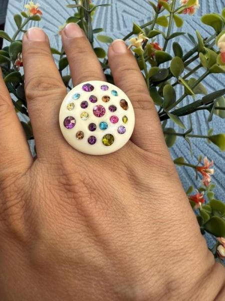 375 Assorted Fashion Rings