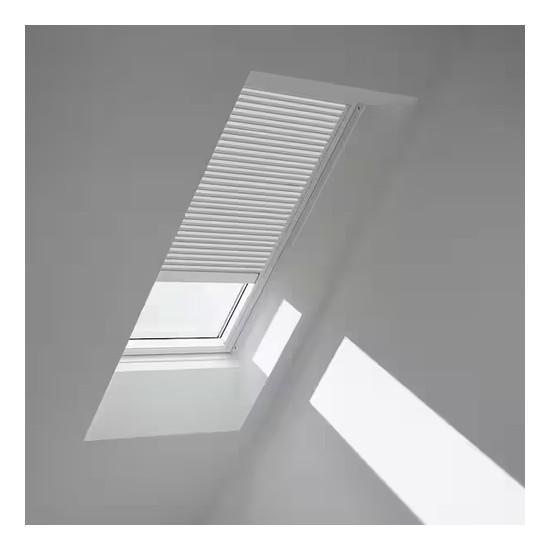General Merch - Velux Skylight, Hampton Bay Kitchen Cabinet, Ridgid Shop Vacuum - Est Retail $1,563
