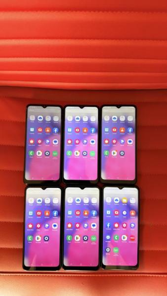 Unlocked Samsung Galaxy A50, 50 units, MSRP: $29,950