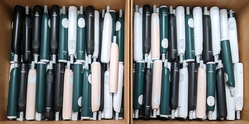 Oral-B 3770 Electric Toothbrushes, 703 Units, Refurb, MSRP $56,240