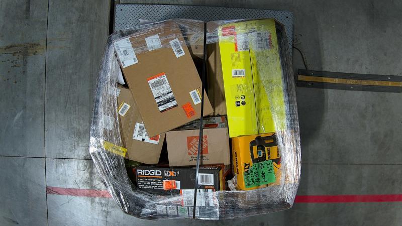Pallet of Tools & Hardware