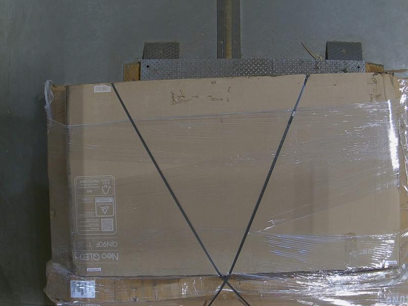Electronics - Samsung 98" DU9000 TV, Middle Atlantic MFR-1627GC Mobile Furniture Rack - MSRP $3,933
