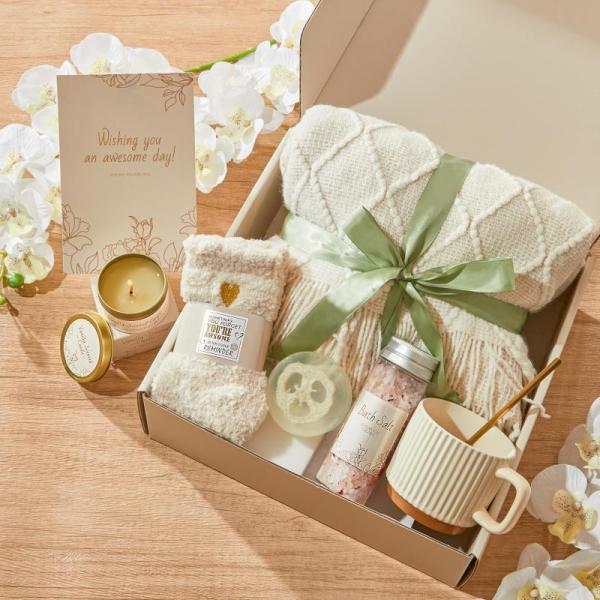 Beauty - KCHIES 9" Lemon Ponytail Streamers, KLUMORTI Blussal Exfoliating Shower Towel, ROSALIND Nail Gels -MSRP $7,220