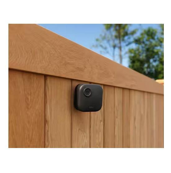 Lighting & Electrical - Blink, Commercial Electric, Feit - Est Retail $17,361- 5plts