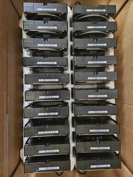 HARD DRIVES - WESTERN DIGITAL (WD) 2TB, 4TB 3.5" SATA DRIVES -SALVAGED