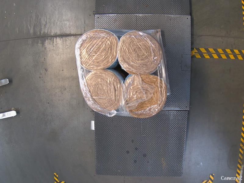 R19 Kraft Faced 15 in. x 39.2 ft. Fiberglass Insulation Roll - Est Retail $295