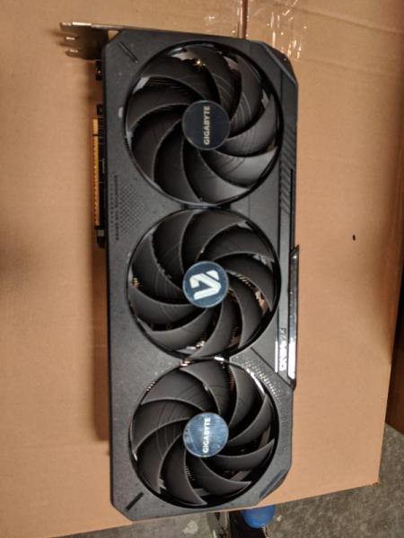 RTX 5090 32GB, Gaming PC Desktop GPU Lot & More - MSRP $8.7K - 5 Qty
