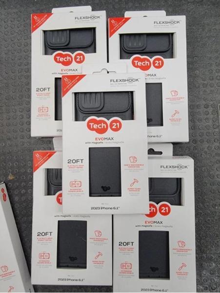 Tech21 EvoMax Cases For Iphone 15 & 15 Pro - Magsafe