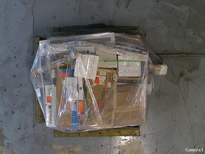 Pallet of Flooring & Rugs
