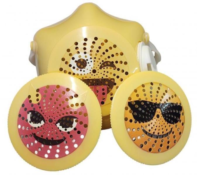 17,600 PCS - KN95 Kids' Face Mask Filters & Accessories MSRP: $112,070