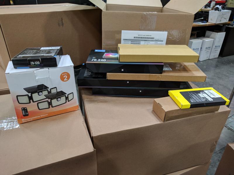Gaming PC Desktop Accessories Lot & More - MSRP $2.2K - 28 Qty
