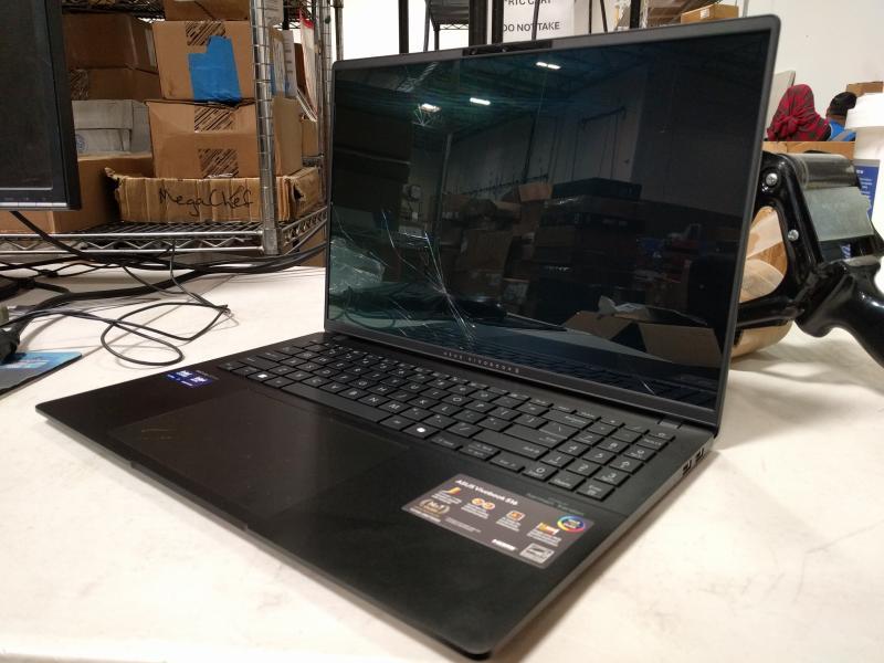 32GB DDR5, Business Laptop Lot & More - MSRP $3.2K - 2 Qty