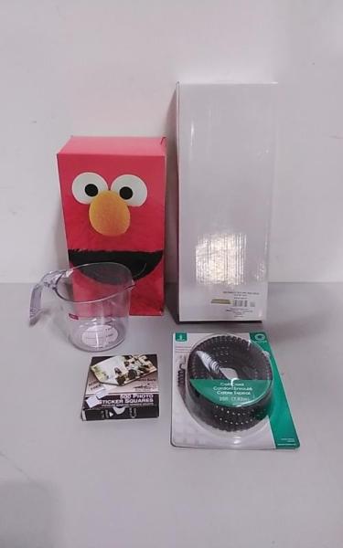 Bed Bath & Home - Vivitar WiFi Enabled Smart Plug, GoodCook Clear Liquid Measuring Cup - MSRP $6,402